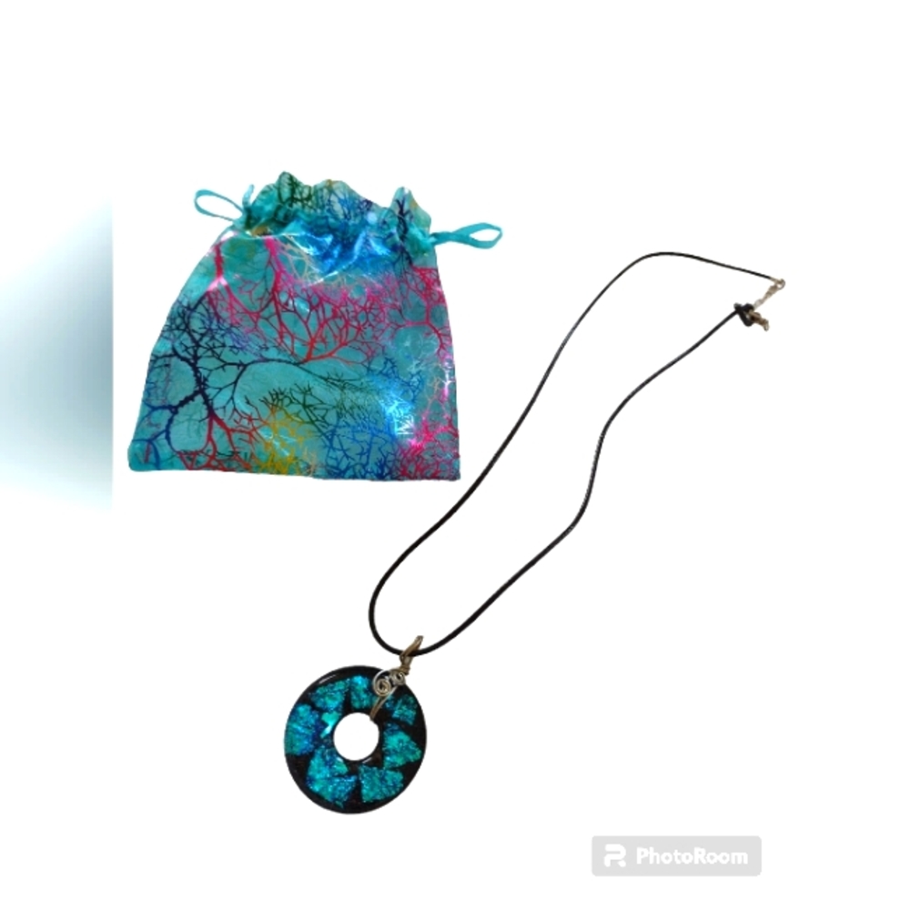 Turquoise/Black Resin Sparkly Donut Necklace- 21" chain with 1.5" expander